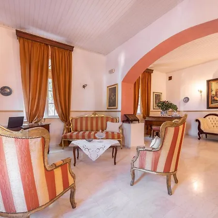 Archontiko Petrettini Boutique